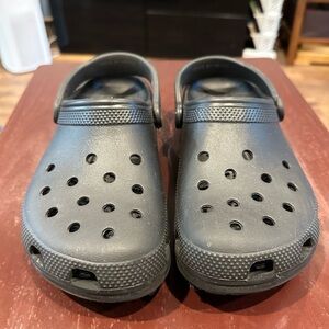 Black crocs